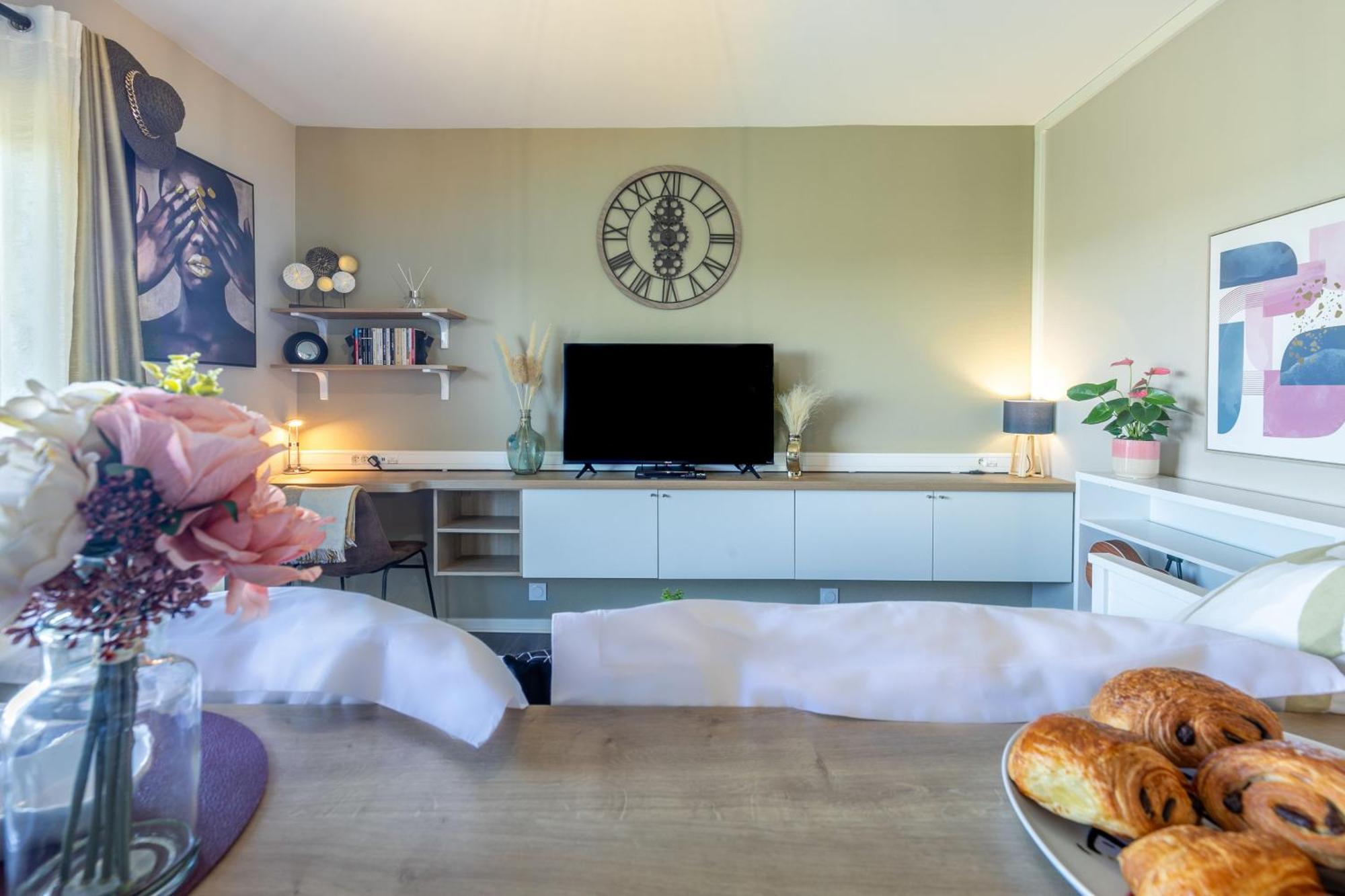 Studio Lumineux Et Plein De Charme Blois Eksteriør billede
